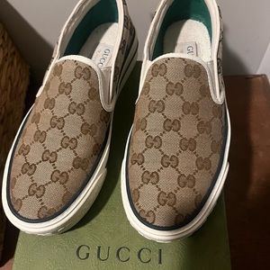 Gucci shoes